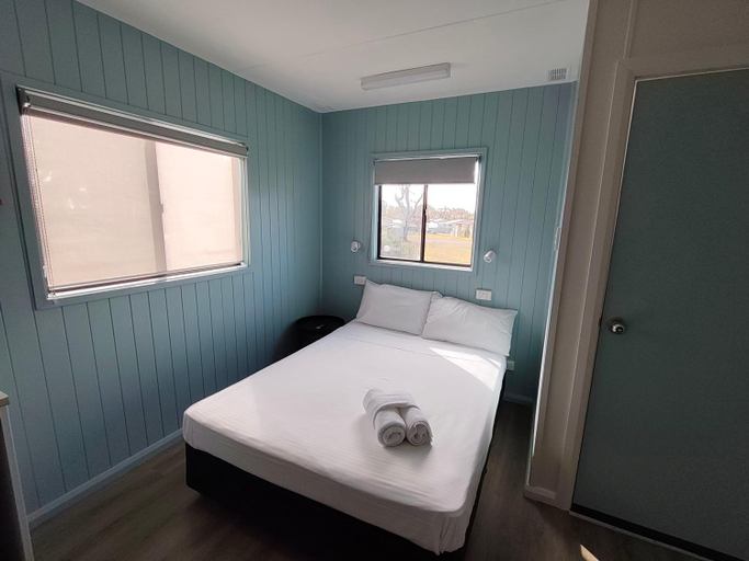 Bedroom 4, Highlander Van Village, Armidale Dumaresq