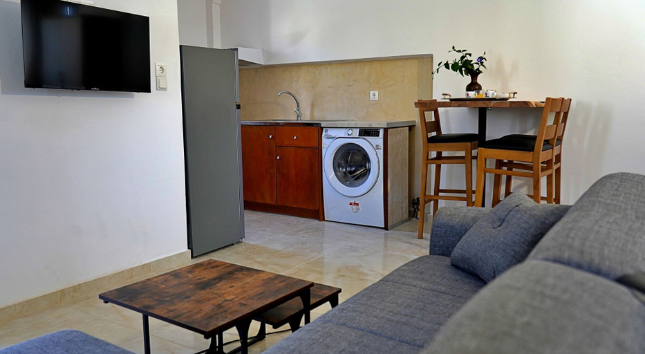 Room 2, Gefyra Studios Filoti Naxos, South Aegean