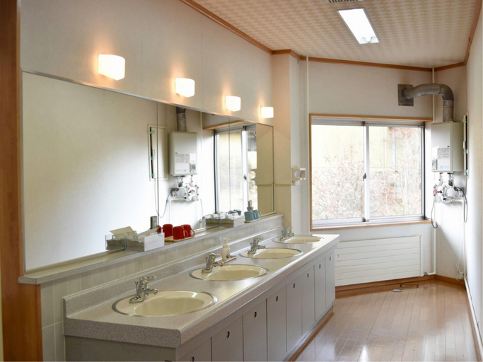 Bathroom 4, Takamuro Suikoen, Tōno