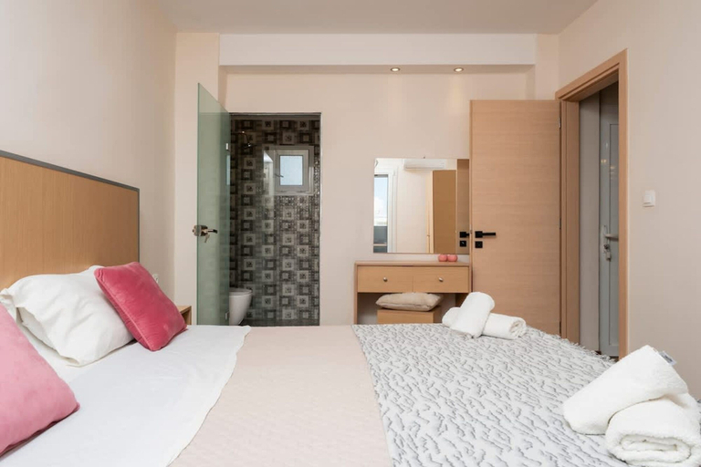 Room 3, Villy Suites II - Zante Lux Suite Near the Beach, Ionian Islands