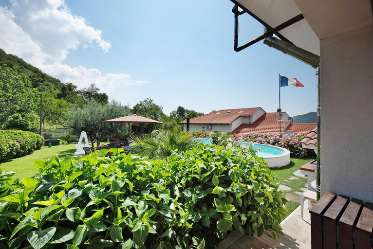 Others 5, Barcollo House - Piscina nel verde, Savona