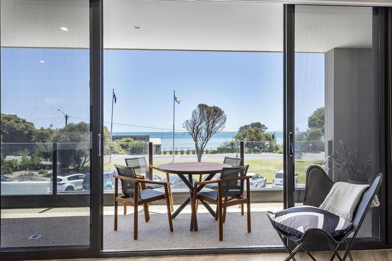 Others 5, Blairgowrie Apartment 1 - Bay views, Melbourne