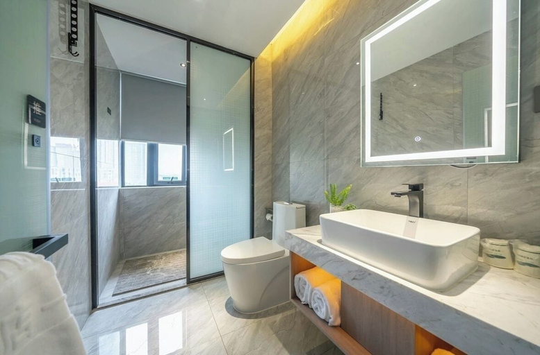Bathroom 2, BLUE HOTEL-YANGHE INDUSTRIAL, Liuzhou