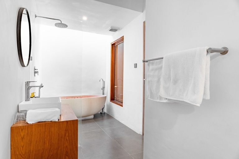 Bathroom 3, Villa Aster Sanur, Denpasar