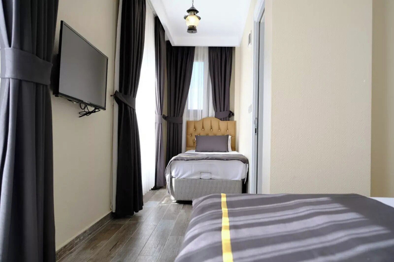 Room 2, one lıfe stone, Ayvalık