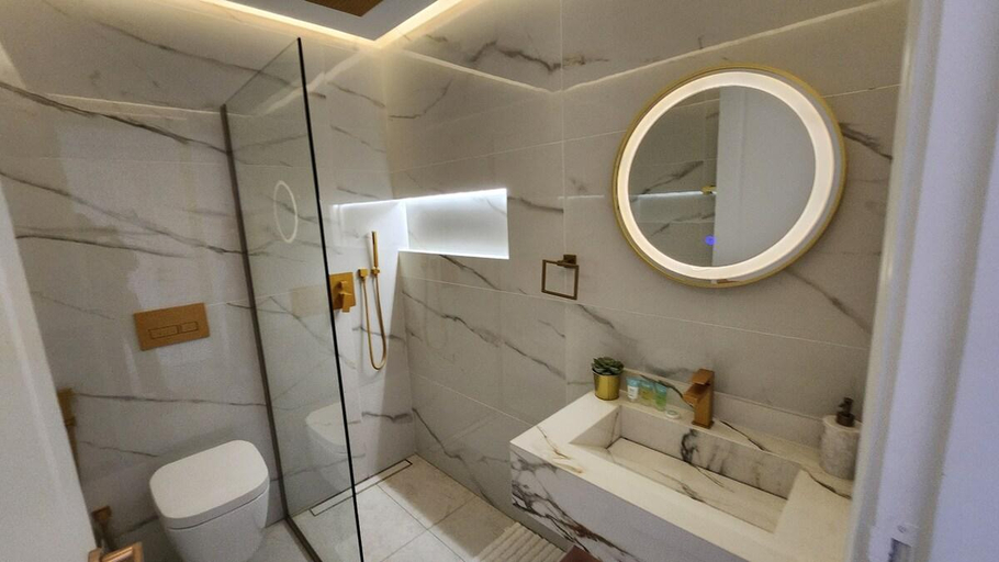 Bathroom 2, Sea View apartment, Ras Al Khaimah