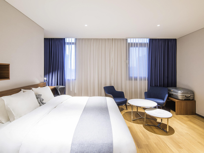 Bedroom 5, ibis Ambassador Suwon, Suwon