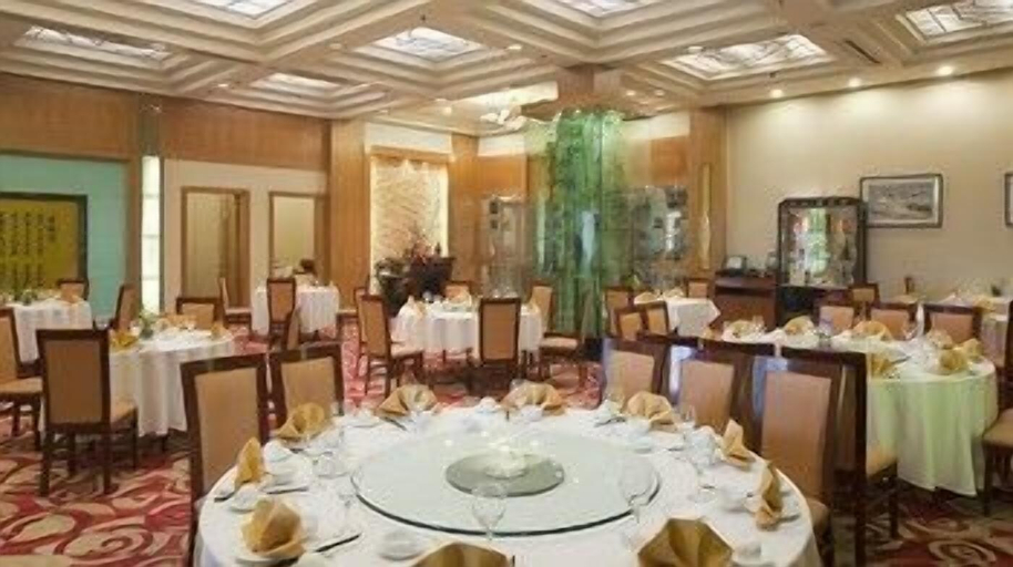 Food & Drinks 2, Holiday Inn WUHAN RIVERSIDE by IHG, Wuhan