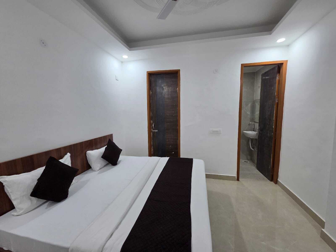 Room 3, Hotel Mannat Inn, Delhi