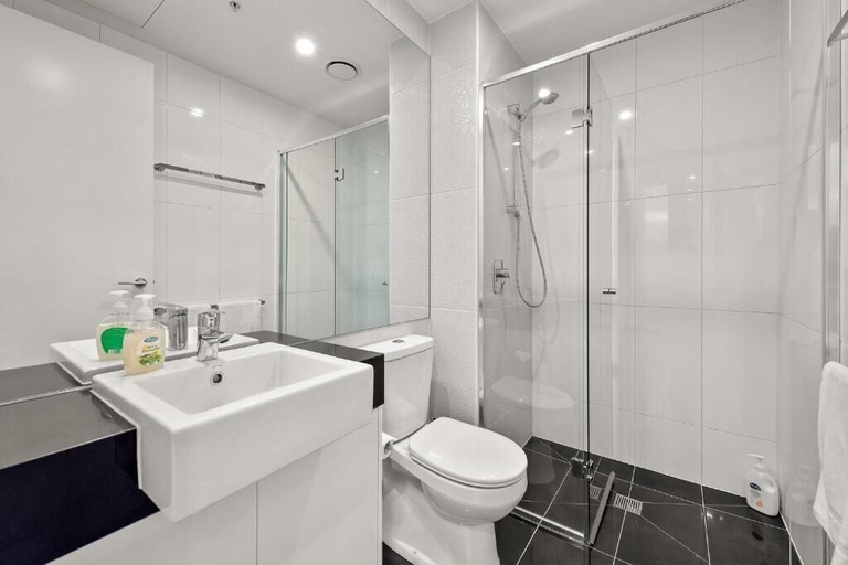 Bathroom 4, Exclusive Stays - Southbank Grand, Melbourne