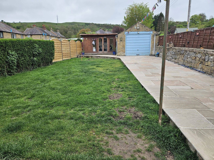 Property grounds 4, Tranquil Hope Valley Retreat With 3 Bedrooms, Derbyshire