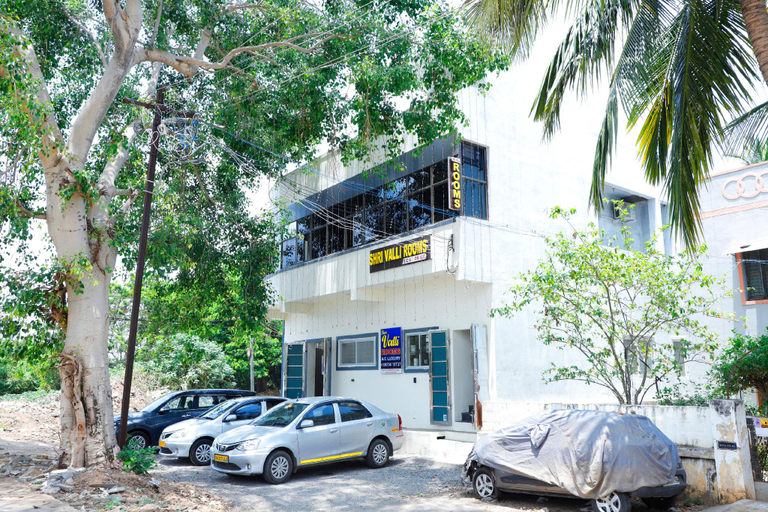 Exterior view 4, Shri Valli Rooms, Tiruvannamalai
