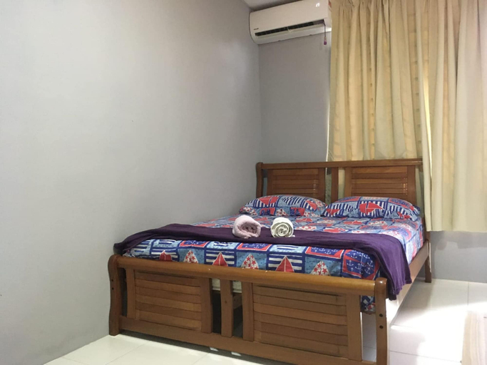 Room 5, Hotel O D'noor, Kota Bharu
