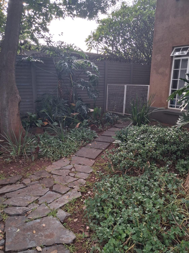 Others 5, Die Eend, City of Tshwane