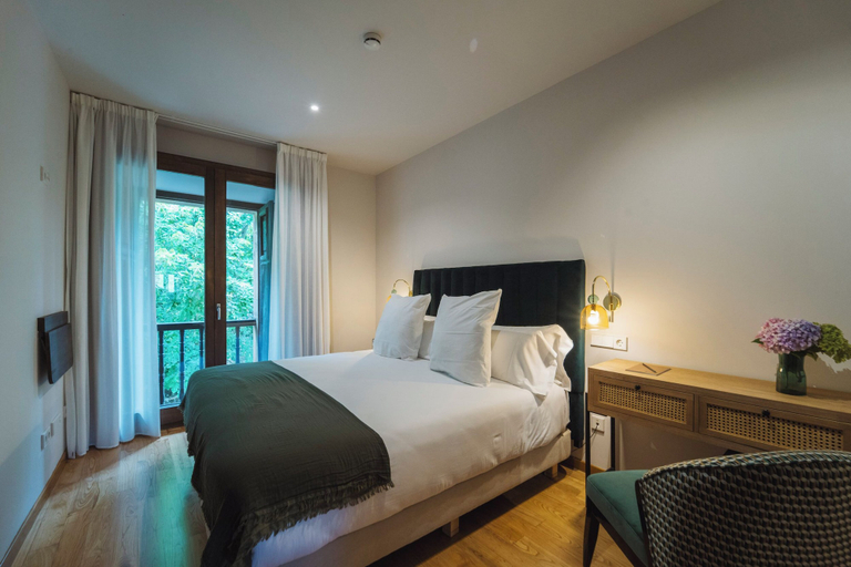 Bedroom 2, Hotel Palacio de Arriba, Asturias