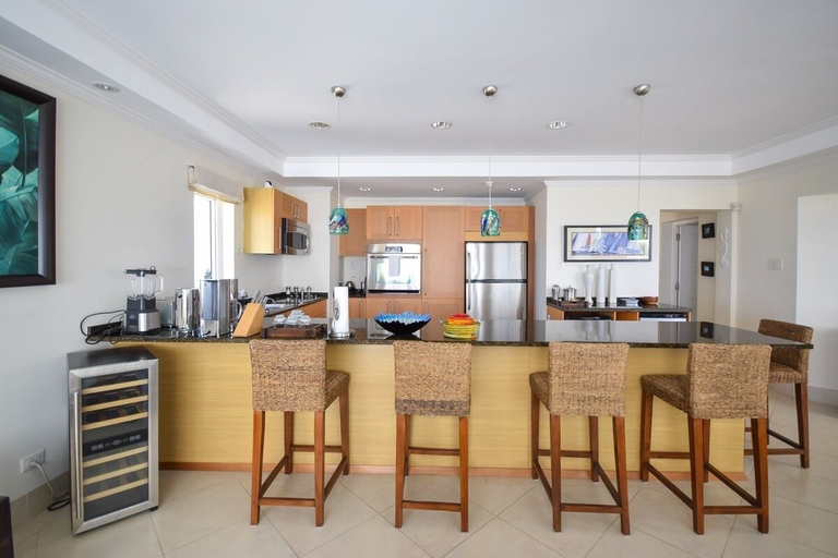 Private kitchen 4, Palm Beach 610 2 Bedroom Apts