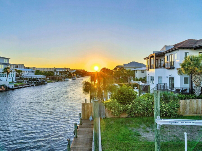 Property grounds 3, Yellow Fin Place, Okaloosa