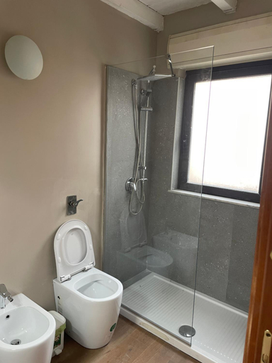 Bathroom 2, Casa Valdesi, Palermo