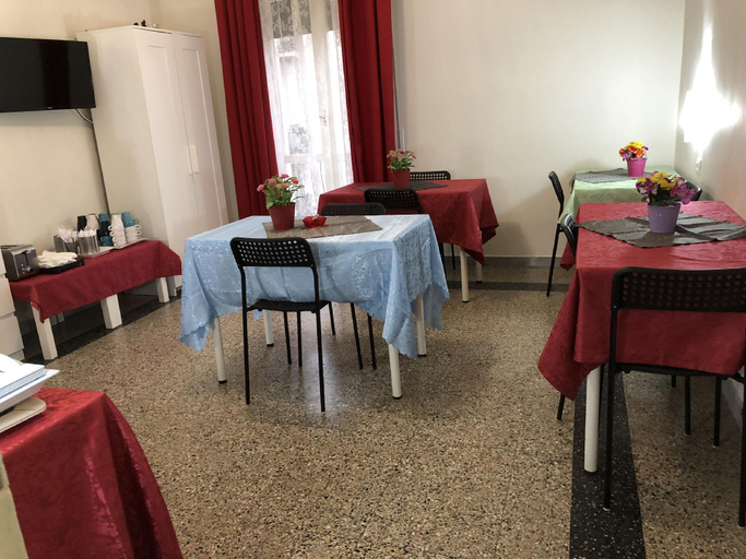 Food & Drinks 5, Aliante Turist House, Pisa