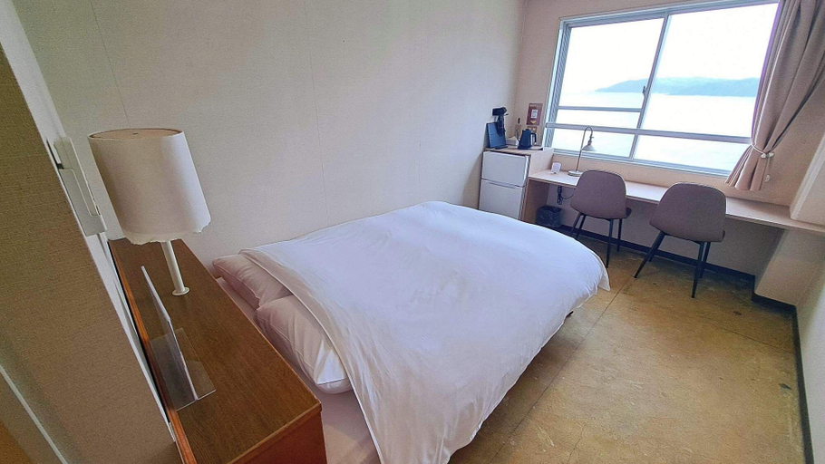 Bedroom 2, marine hotel harimo, Hamada