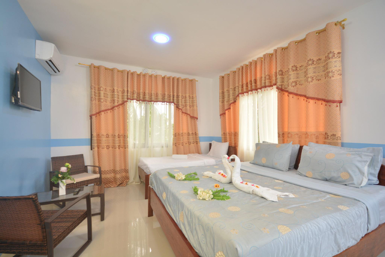 Bedroom 2, White Summerville Tourist Inn, Busuanga