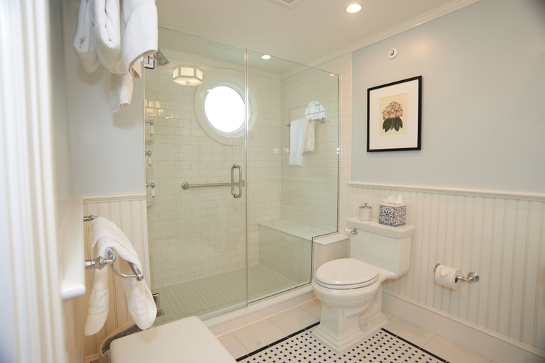 Bathroom 5, Saybrook Point Resort & Marina, Middlesex
