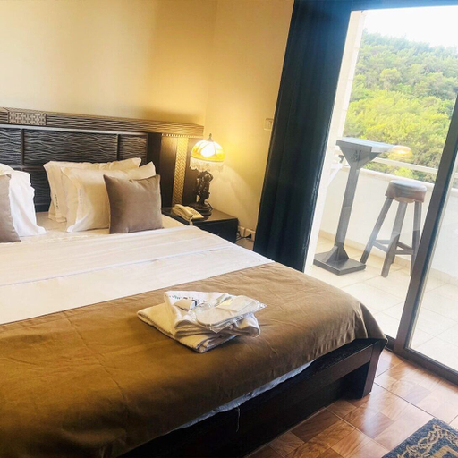 Room 4, Collina Verde Hotel, El Metn