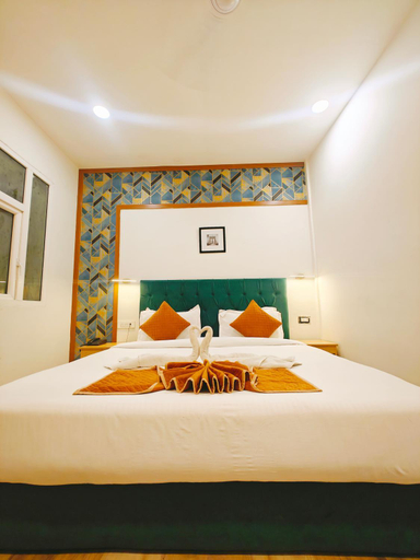 Bedroom 3, Hotel Silver Saffron Paschim Vihar New Delhi, Delhi