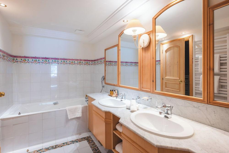 Bathroom 4, Hotel Carlina, Savoie