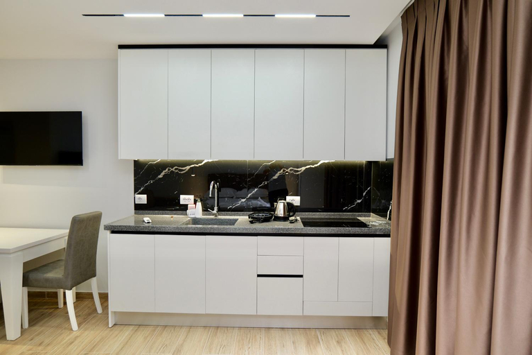 5, K-L Apartments, Sarandës