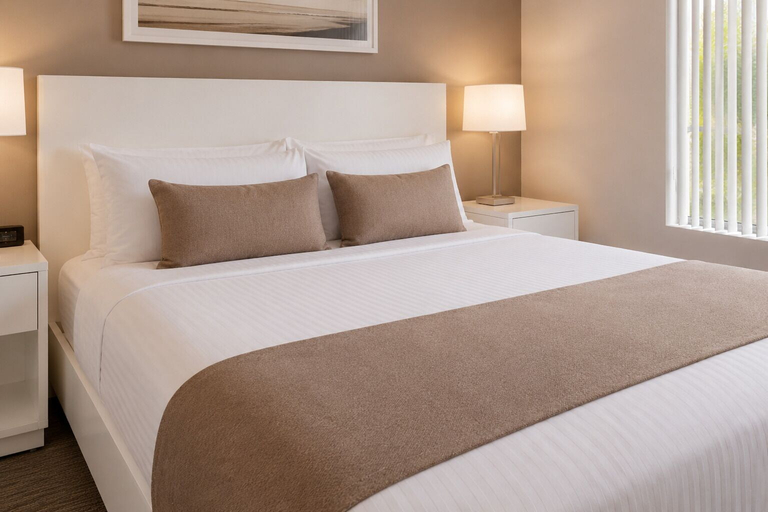 Room 2, Harbourwyn Hotel - Prime Location, Toronto