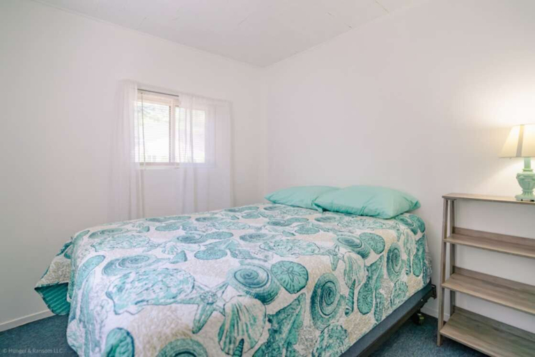 Room 3, Destiny Beach Resort, Iosco
