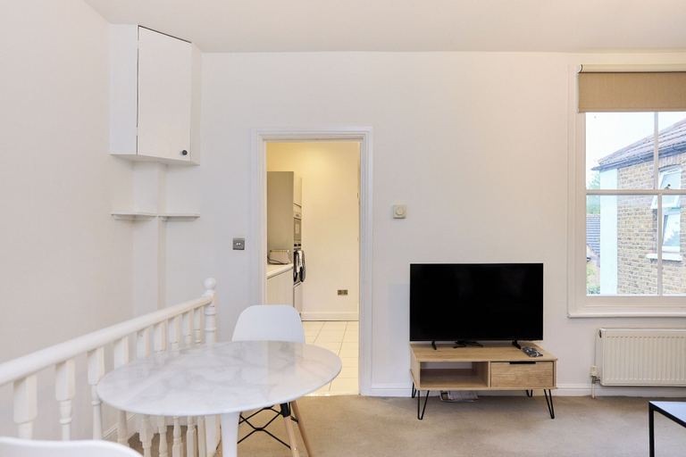 Interior 5, The Streatham Courtyard Nest, London