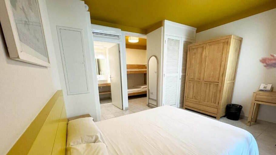 Room 5, Village Club du Soleil - Le Reverdi, Var