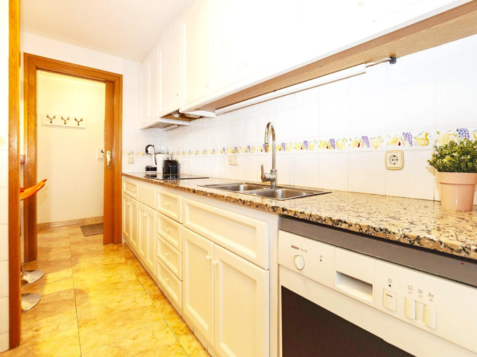 4, Apartment in Roses near La Perola Beach, Girona