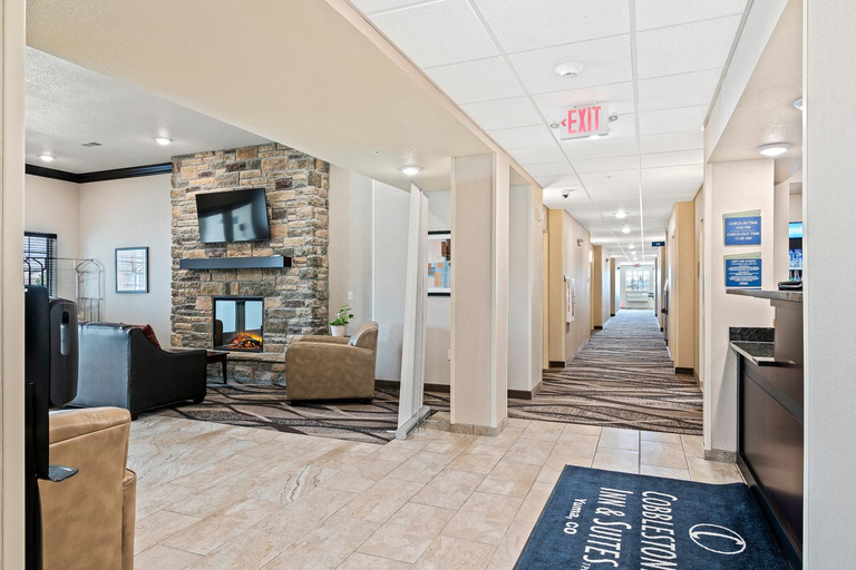 Public Area 2, Cobblestone Inn & Suites - Yuma, Yuma