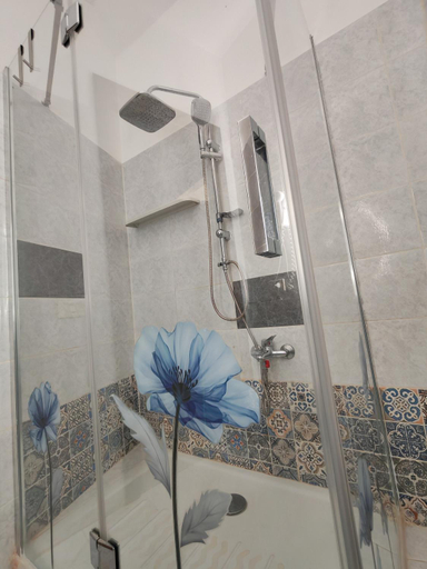Bathroom 2, Casa di Endimione, Agrigento