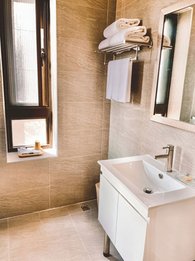 Bathroom 4, Alice Home, Kinmen