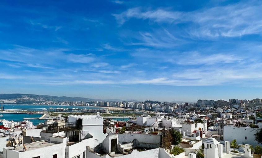 Others 5, L'air de Tanger, Tanger-Assilah