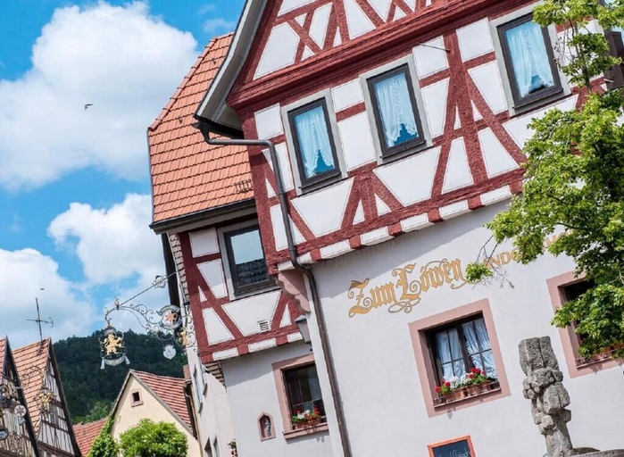 Exterior & Views 2, Landhotel Löwen, Würzburg
