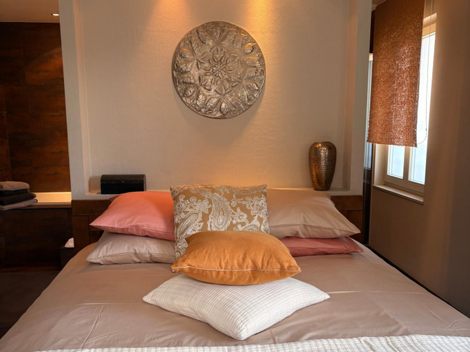 Bedroom 3, Aux Bons Matins de Capella, Sierre