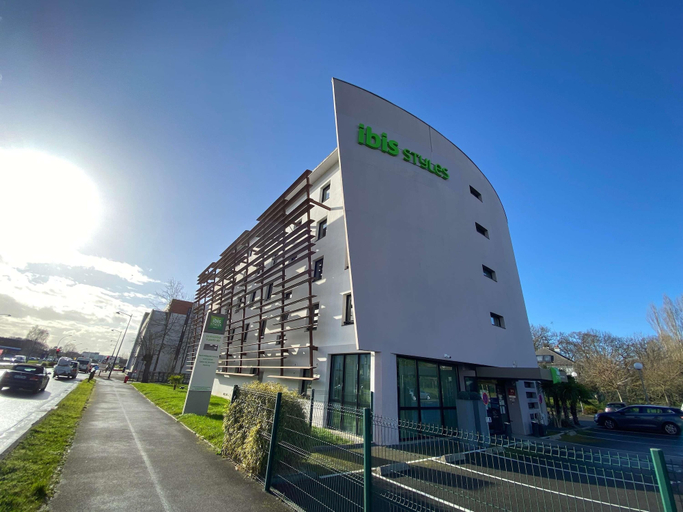 Exterior & Views 2, ibis Styles Rennes Cesson, Ille-et-Vilaine