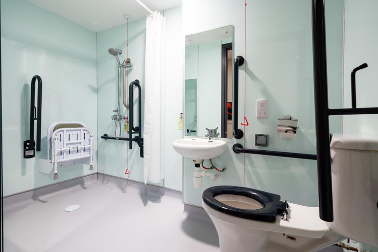 Bathroom 3, easyHotel Oxford, Oxfordshire
