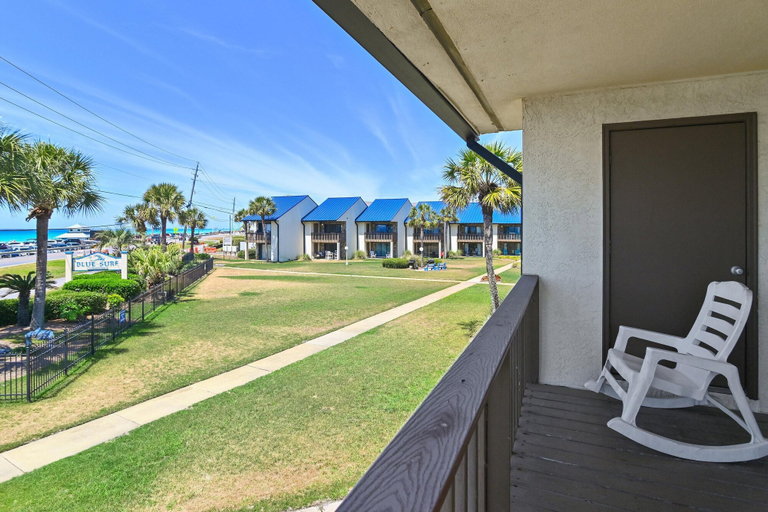 Property grounds 2, Blue Surf 1, Walton