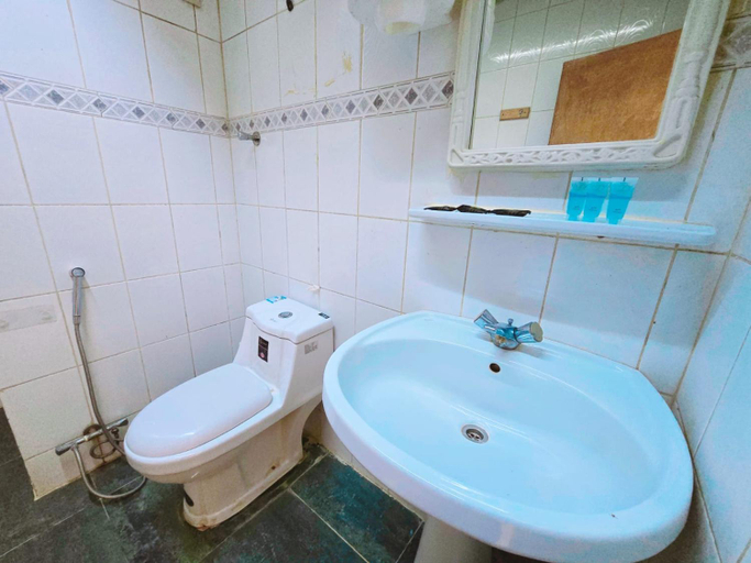 Bathroom 3, فندق الجنوب Al janob hotel, Riyadh