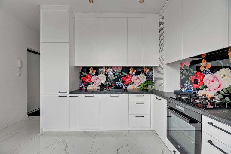 Private kitchen 4, Glow - A Cozy Studio in a Great Location, Gdańsk City