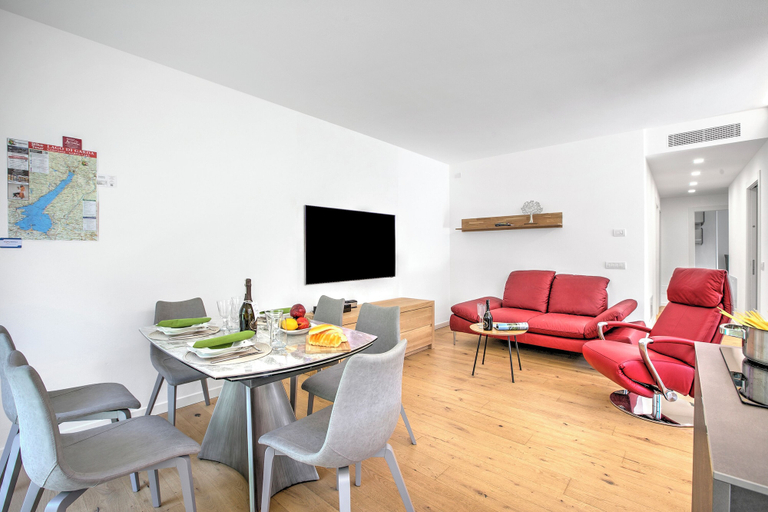 Dining 3, Casa Rudolfo Apartment With Private Garden, Trento