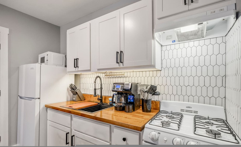 Room 5, Stylish Studio Near Downtown Attractions, Houston