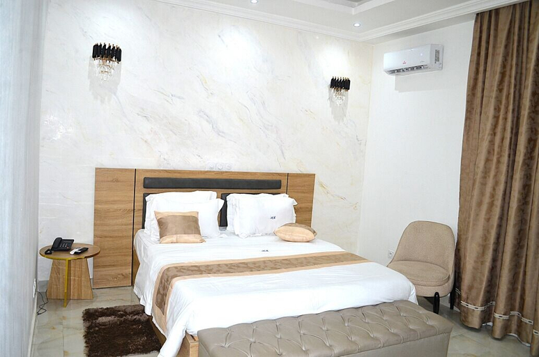 Room 4, Hôtel La Miséricorde, Wouri