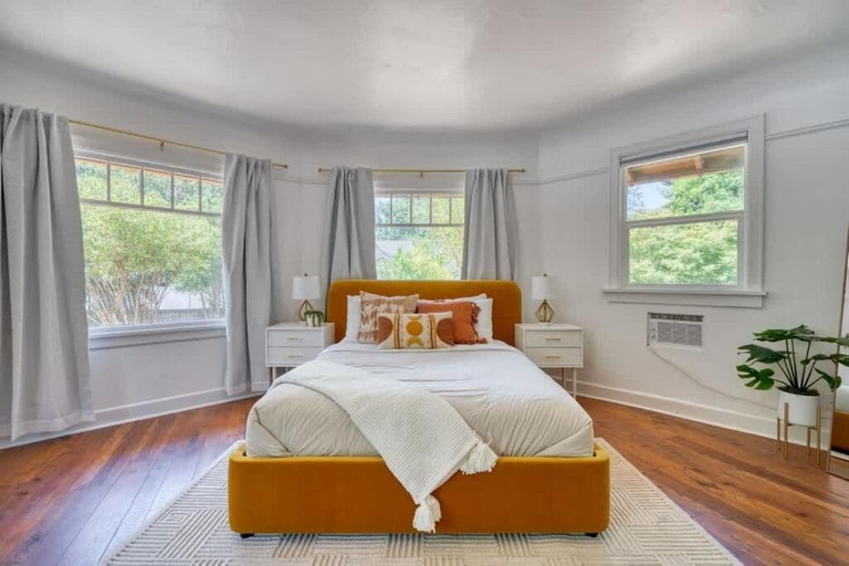 Room 2, The Octagon by Stay Portland - Multnomah Village, Multnomah